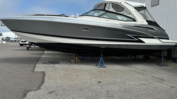 Formula 350 Crossover Bowrider I/O