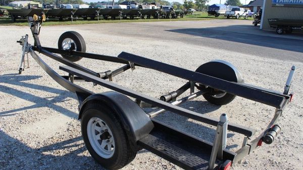 Custom ShoreLandr boat trailer 