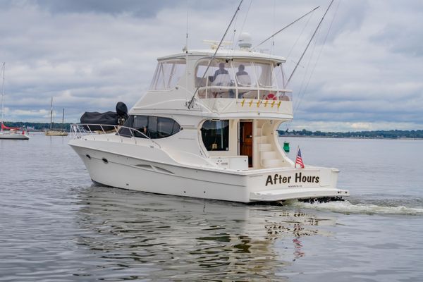 Silverton 48 Convertible - main image