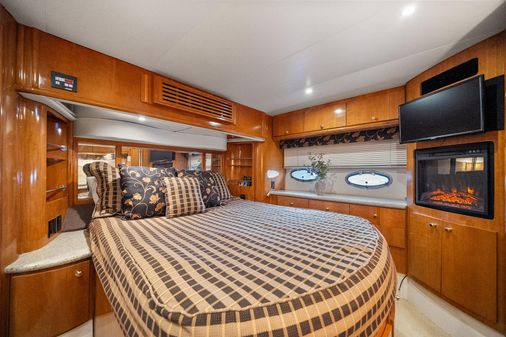 Carver 466 Motor Yacht image