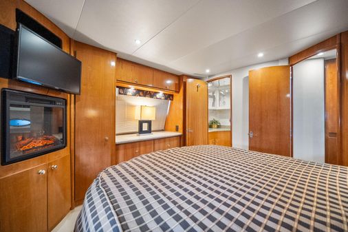 Carver 466 Motor Yacht image