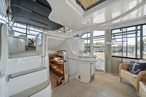 Carver 466 Motor Yacht image