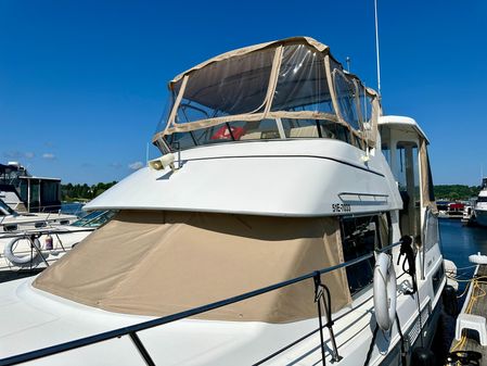 Carver 355-AFT-CABIN image