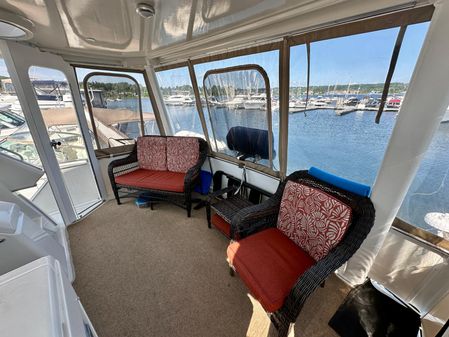 Carver 355-AFT-CABIN image