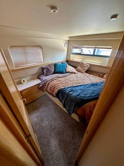 Carver 355-AFT-CABIN image