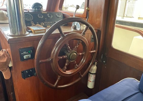 Marine-trader 40-SEDAN image