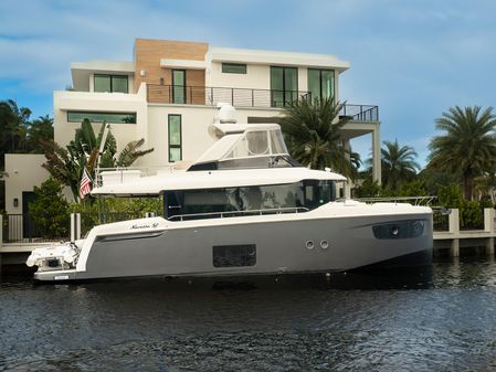 Absolute 52 Navetta image