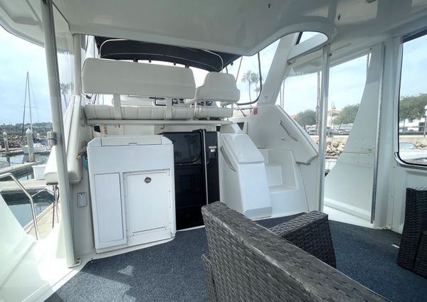 Carver 356-AFT-CABIN-MOTOR-YACHT image