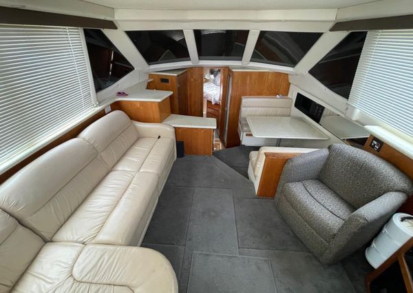 Carver 356-AFT-CABIN-MOTOR-YACHT image