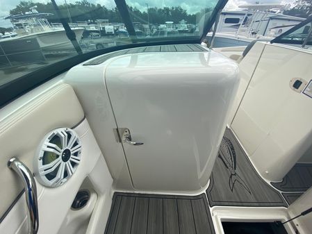 Sea Ray 260 Bow Rider image