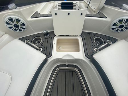 Sea Ray 260 Bow Rider image