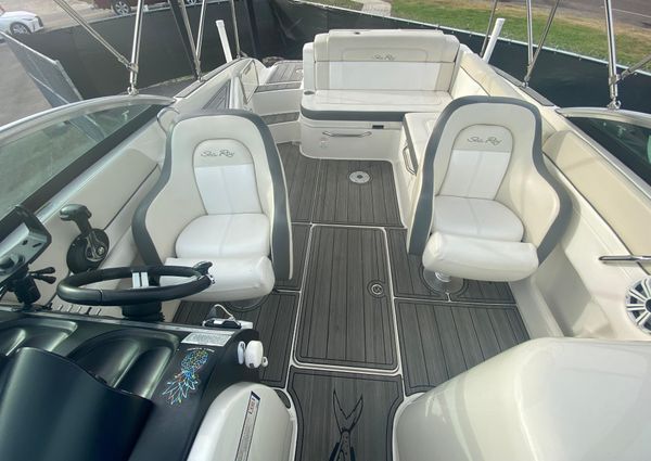 Sea-ray 260-SUNDECK image