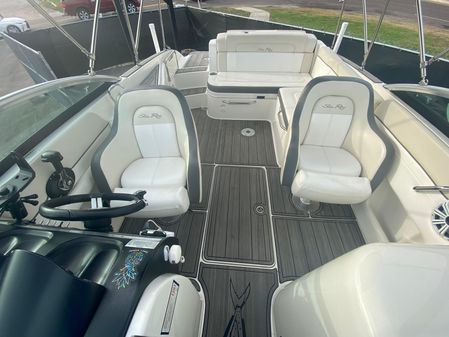 Sea Ray 260 Bow Rider image