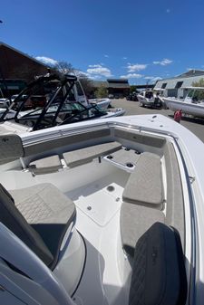 Sea-pro 222-CENTER-CONSOLE image