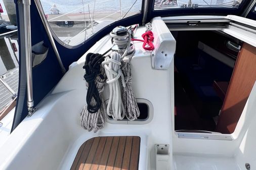 Beneteau Oceanis 31 image