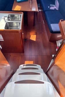 Beneteau Oceanis 31 image