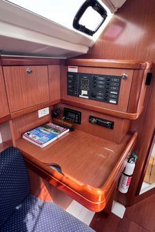 Beneteau Oceanis 31 image