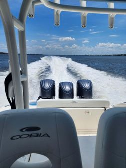 Cobia 350 Center Console image