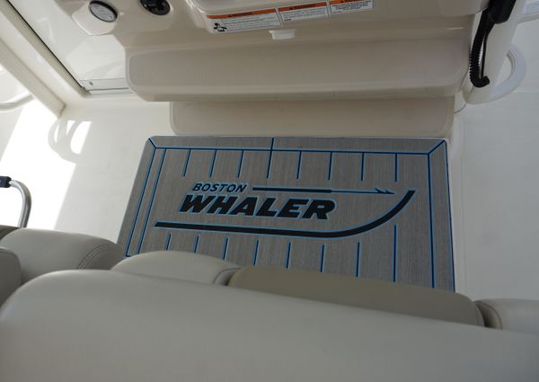 Boston Whaler 380 Outrage image