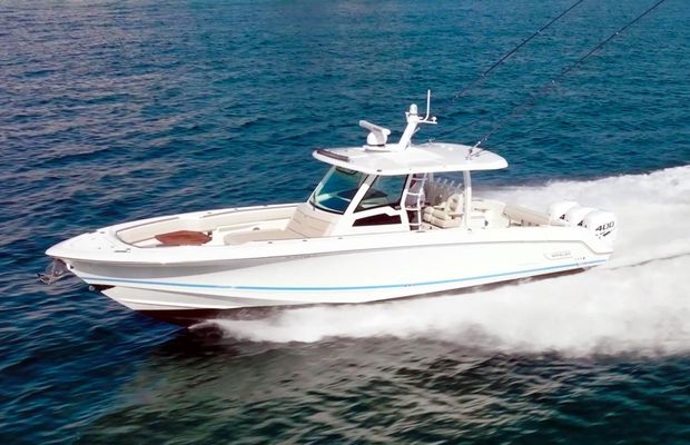 Boston Whaler 380 Outrage - main image