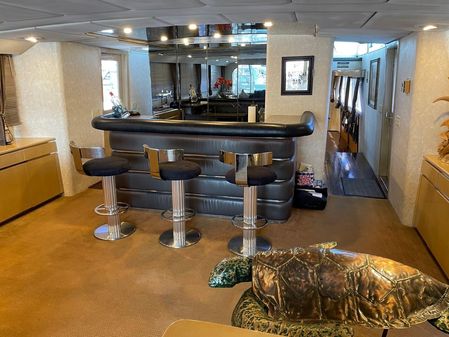 Broward Raised Pilothouse image