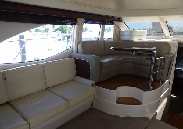 Sea Ray 44 Sedan Bridge image