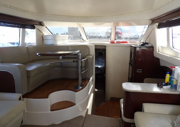 Sea Ray 44 Sedan Bridge image