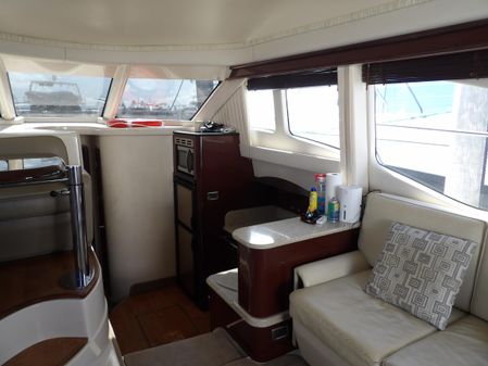 Sea Ray 44 Sedan Bridge image