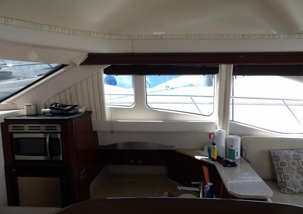 Sea Ray 44 Sedan Bridge image