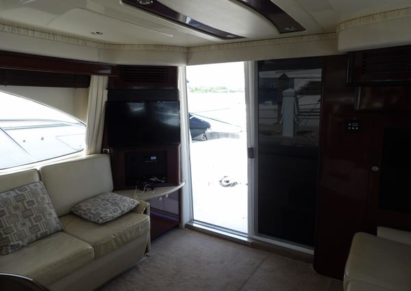 Sea Ray 44 Sedan Bridge image