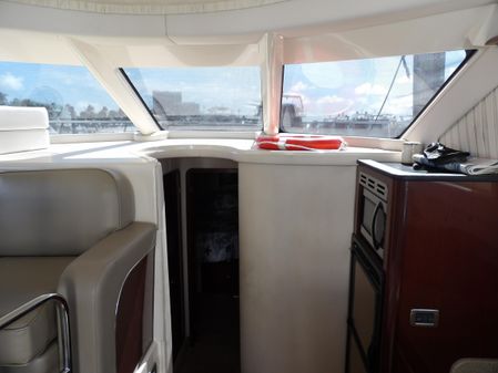 Sea Ray 44 Sedan Bridge image