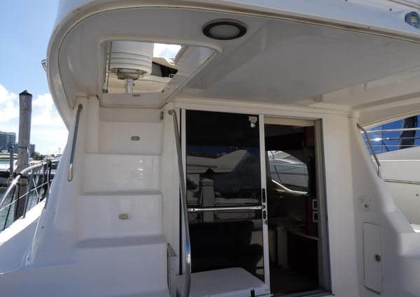 Sea Ray 44 Sedan Bridge image