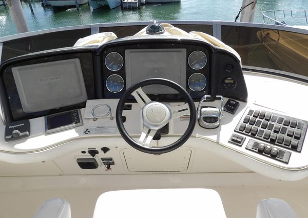 Sea Ray 44 Sedan Bridge image