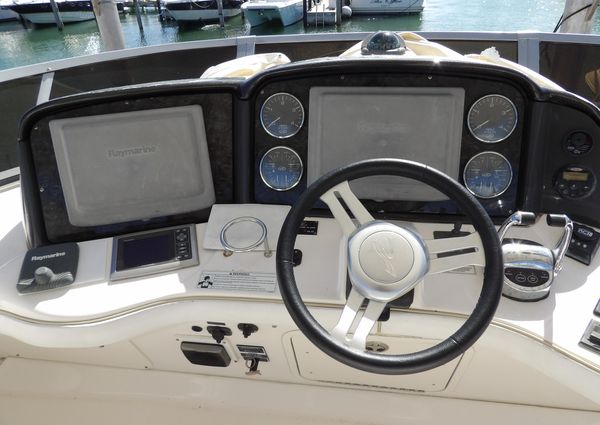 Sea Ray 44 Sedan Bridge image