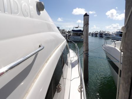 Sea Ray 44 Sedan Bridge image