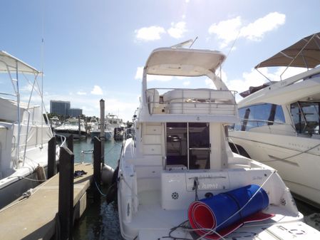 Sea Ray 44 Sedan Bridge image