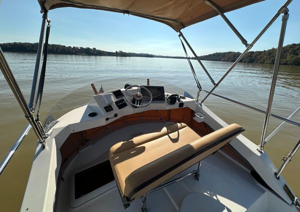 Ranger Tugs R-31CB image