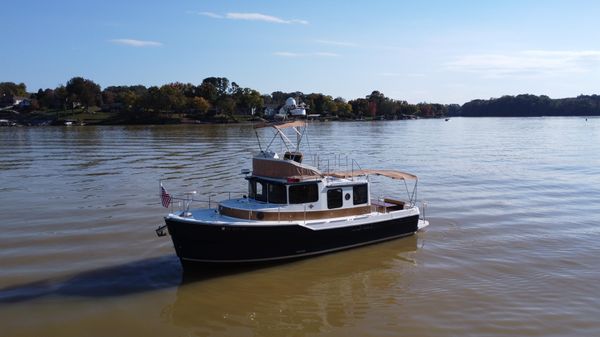 Ranger Tugs R-31CB image