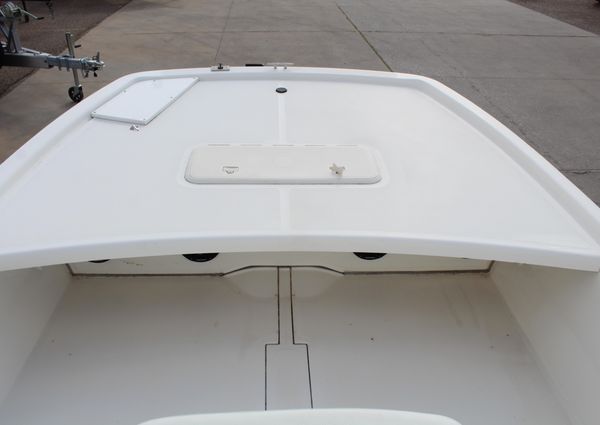 Mako PRO-SKIFF-19-CC image