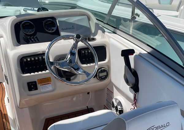 Robalo R207-DUAL-CONSOLE image