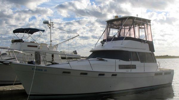 Bayliner 3870 Motor Yacht 