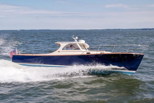 Hinckley Picnic Boat Classic image