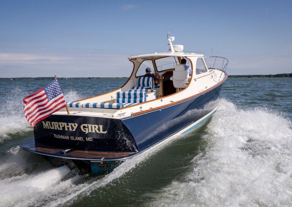 Hinckley Picnic Boat Classic image