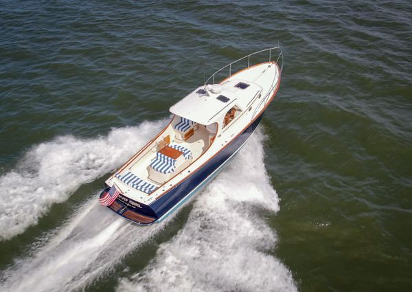 Hinckley Picnic Boat Classic image