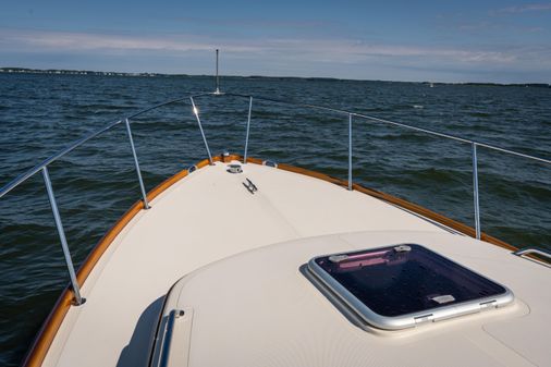 Hinckley Picnic Boat Classic image