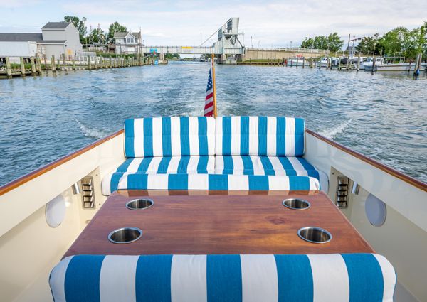 Hinckley Picnic Boat Classic image