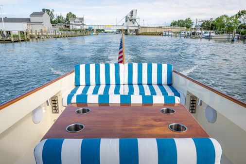 Hinckley Picnic Boat Classic image