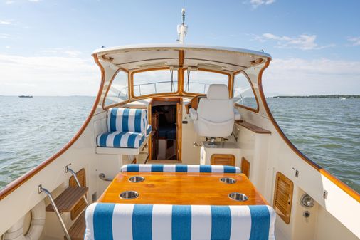 Hinckley Picnic Boat Classic image