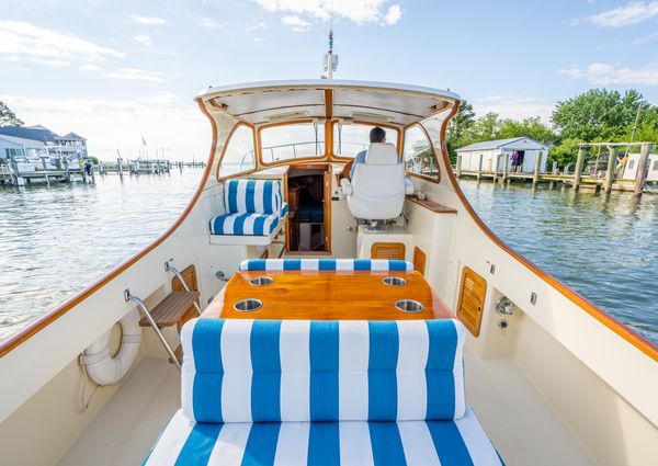 Hinckley Picnic Boat Classic image