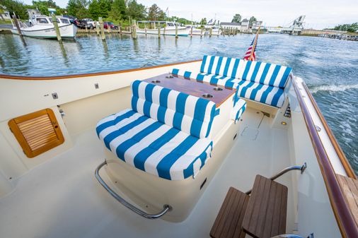 Hinckley Picnic Boat Classic image